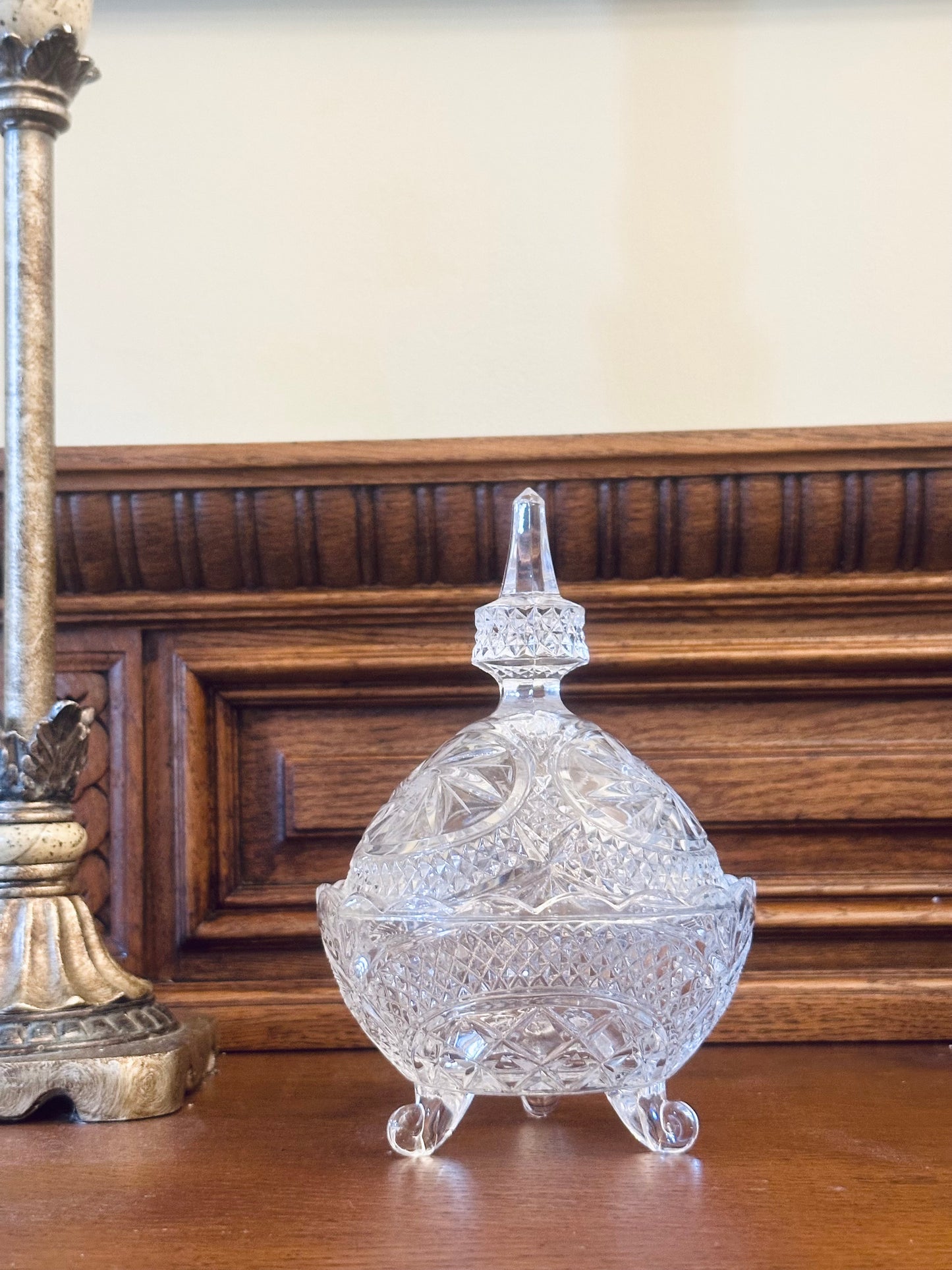 Stunning Decorative Cut Glass Trinket Bowl