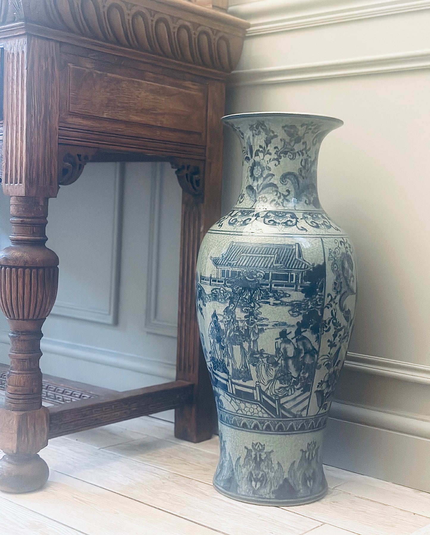 Stunning Vintage Blue Chinoiserie Floor Vase