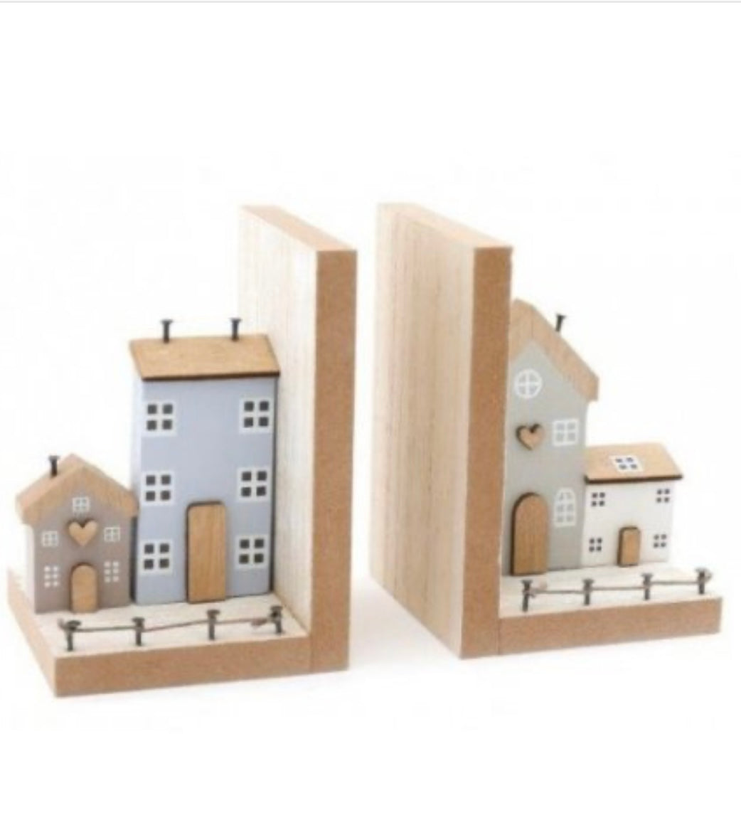 Cute Wood House Book Ends