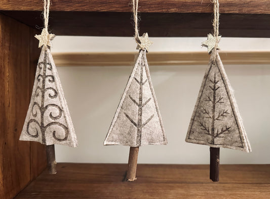 Rustic Christmas Tree Decorations