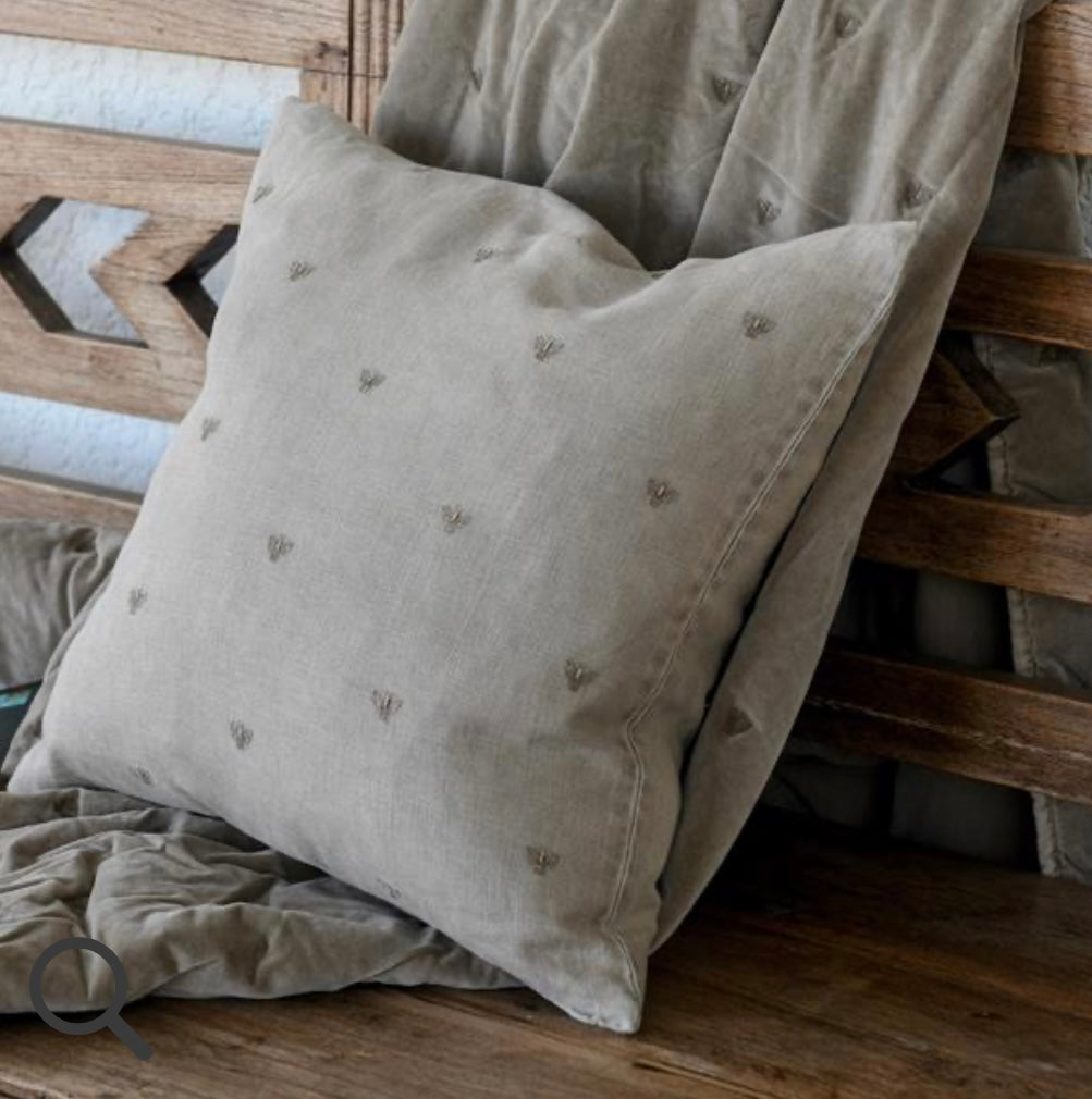 Bee Design Linen Cushion