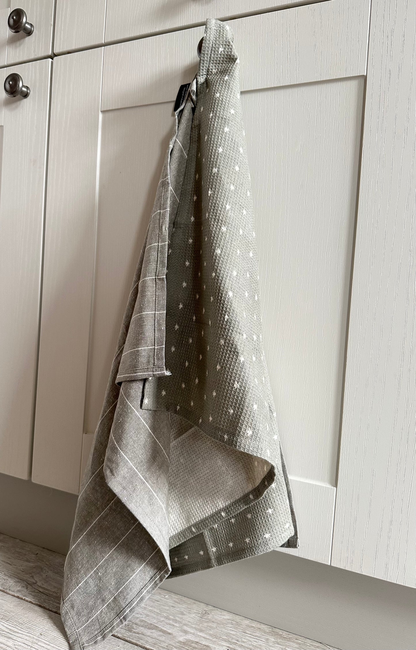 Bee Design Recycled cotton tea towels