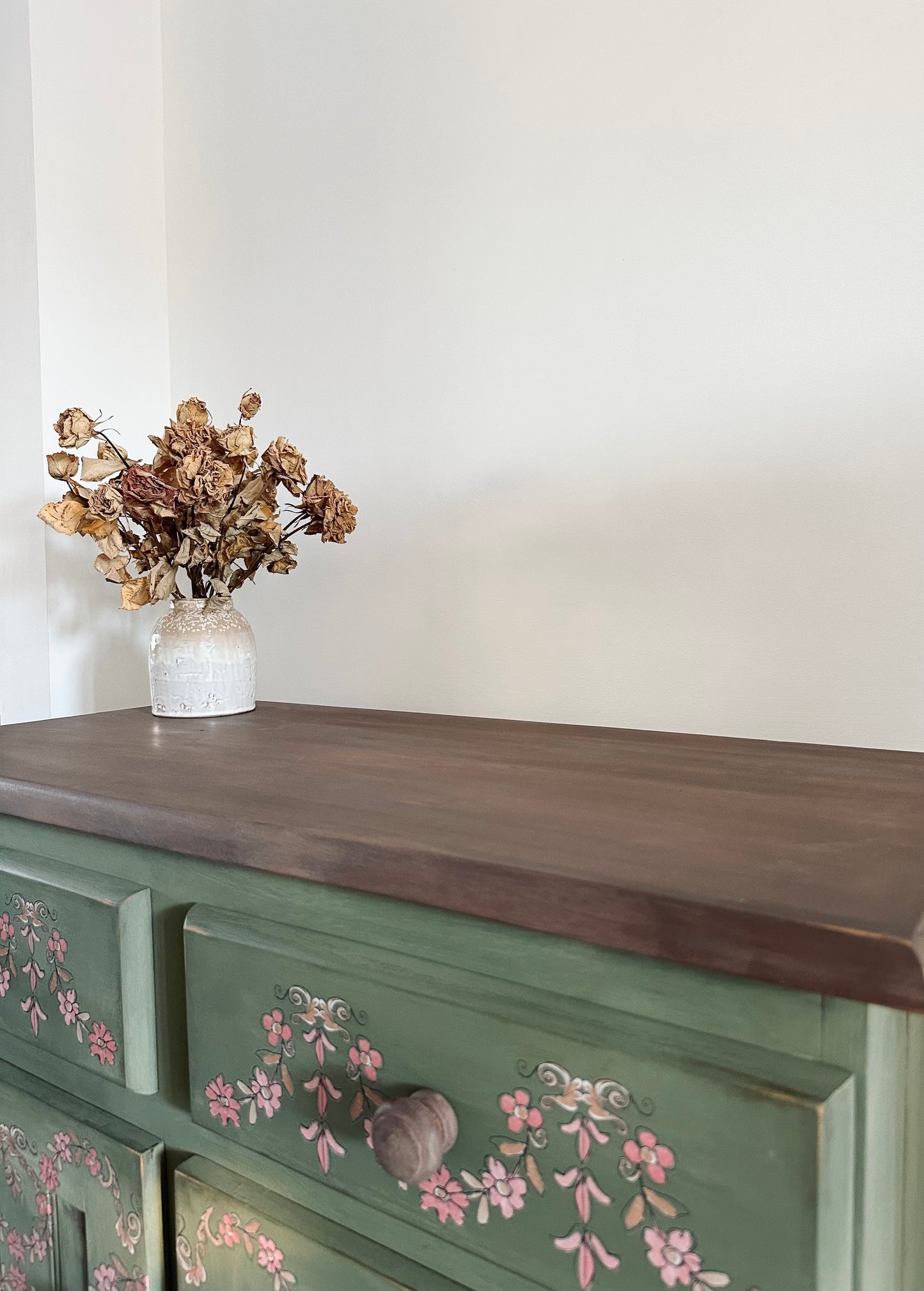 Flower Cottage Design Sideboard