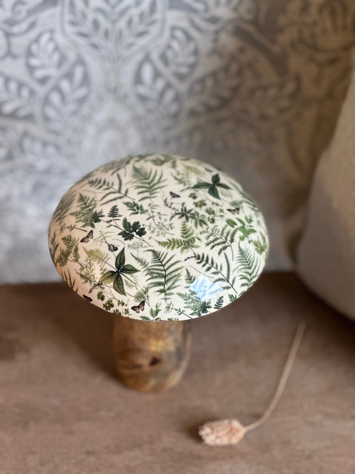 Wooden Fern Toadstool