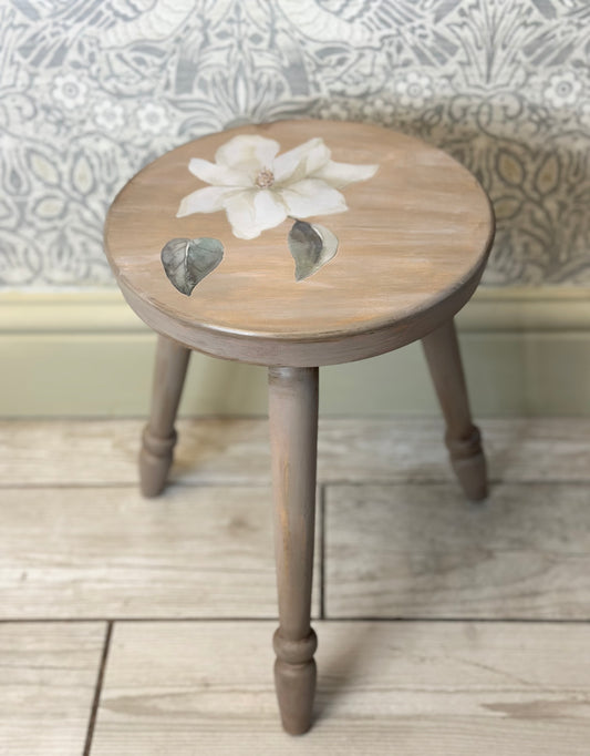 Cute Rustic Flower Stool