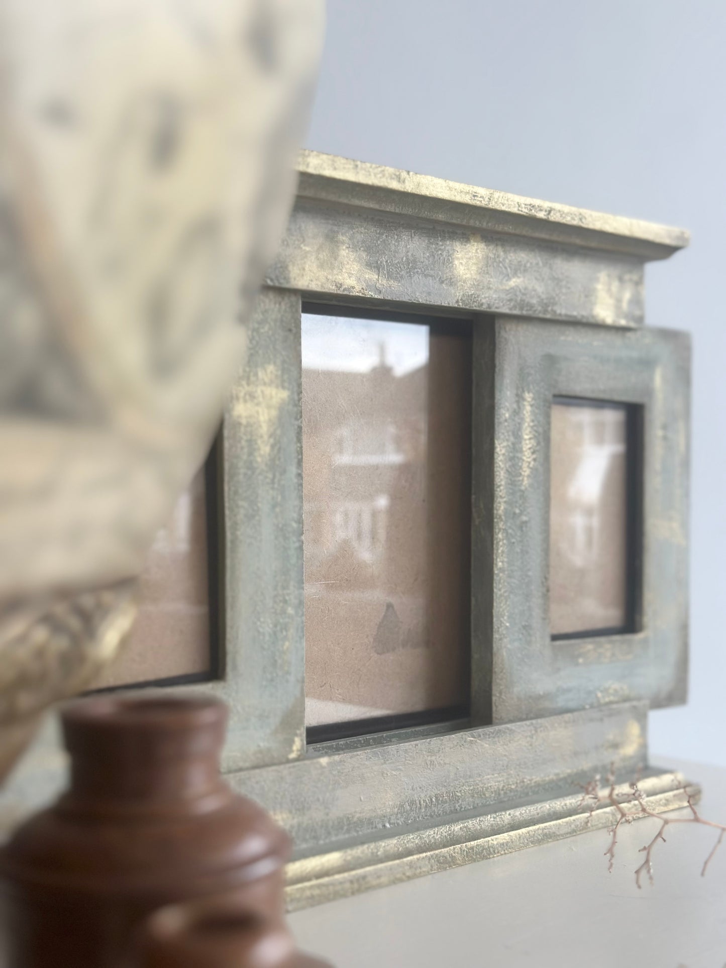 Stunning Green and Gold Vintage Design Picture Frame