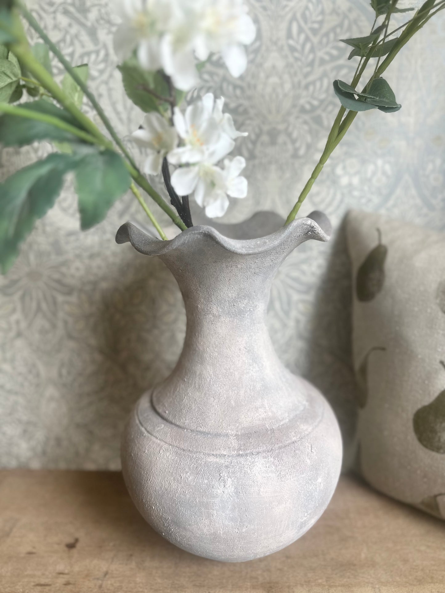 Grey Stone Effect Frill Vase